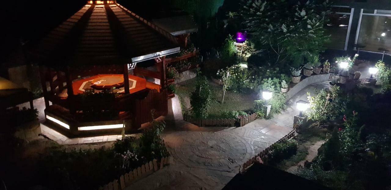 Каштел Pancevo Ξενοδοχείο Εξωτερικό φωτογραφία